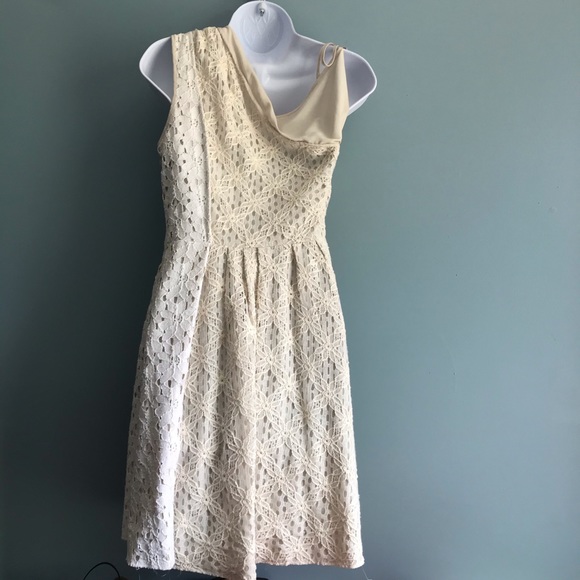 Rachel Roy Off The Shoulder White/Cream. Size 6 - Picture 3 of 5